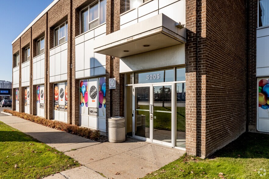 5205 Boul Métropolitain E, Montréal, QC for lease - Building Photo - Image 3 of 6