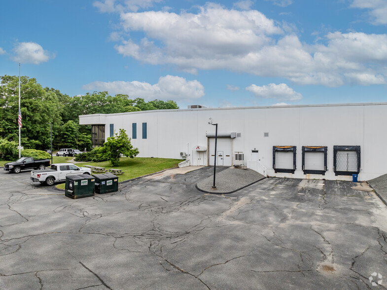 243 Vergason Avenue Ext, Norwich, CT for lease - Building Photo - Image 3 of 17