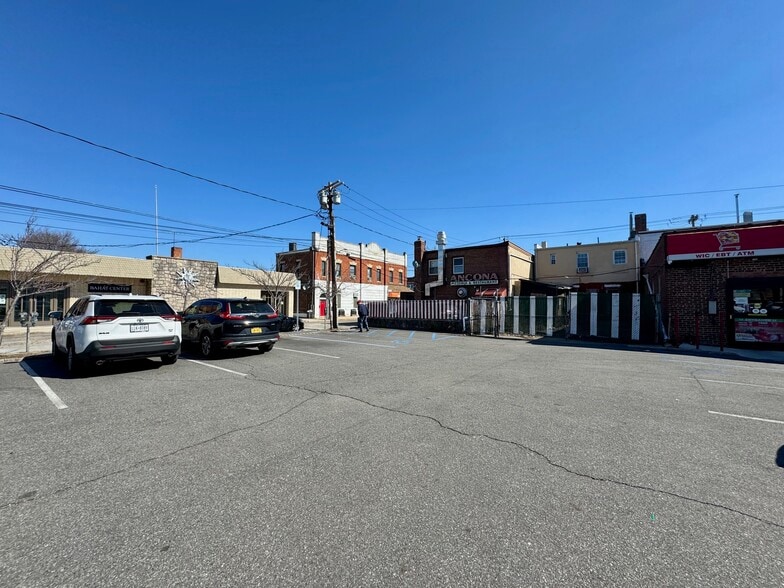 200 Rockaway Ave, Valley Stream, NY for sale - Building Photo - Image 2 of 39
