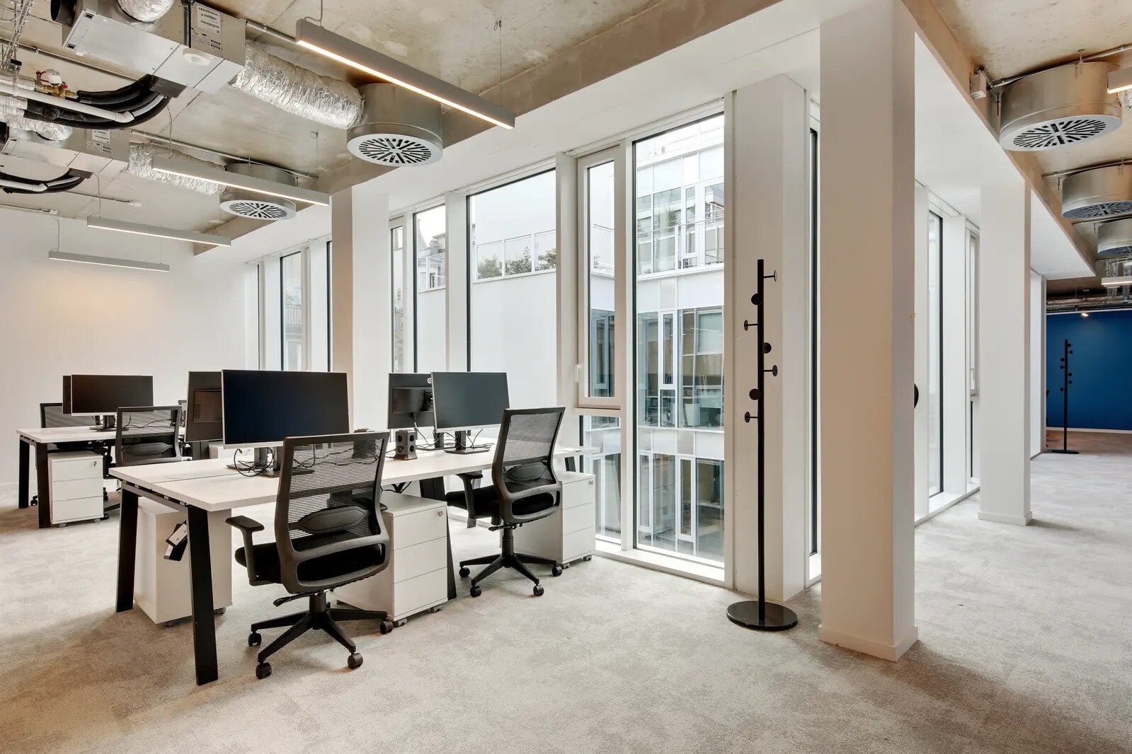 49 Rue De Provence, Paris for lease Building Photo- Image 1 of 8