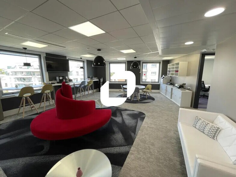 Office in Charenton-le-Pont for lease - Interior Photo - Image 3 of 9