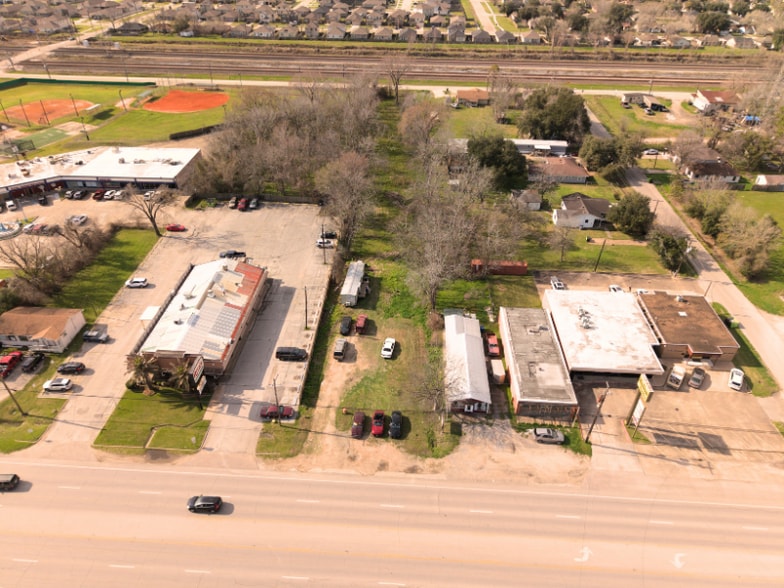 4627 Avenue H, Rosenberg, TX for sale - Aerial - Image 1 of 3