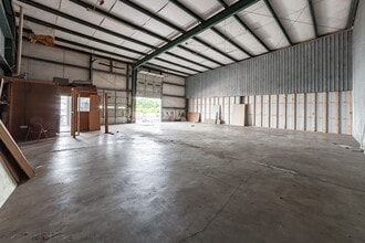 123-139 Ragland Rd, Jackson, TN for lease Interior Photo- Image 1 of 5