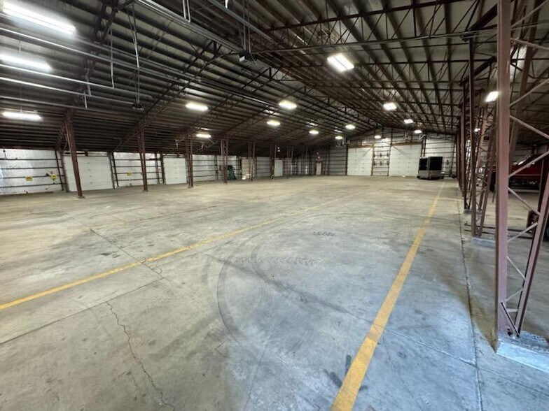 3541 32nd St, Port Huron, MI for lease - Building Photo - Image 2 of 3