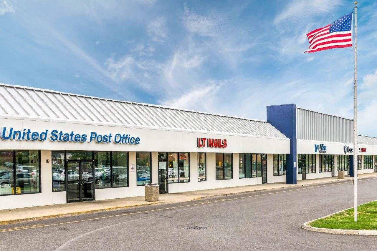 2118-2132 Stringtown Rd, Grove City, OH for lease Building Photo- Image 1 of 7