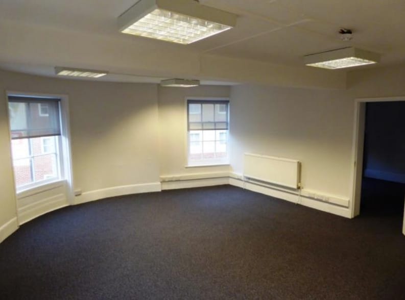 1 Canute Rd, Southampton for lease - Interior Photo - Image 2 of 5