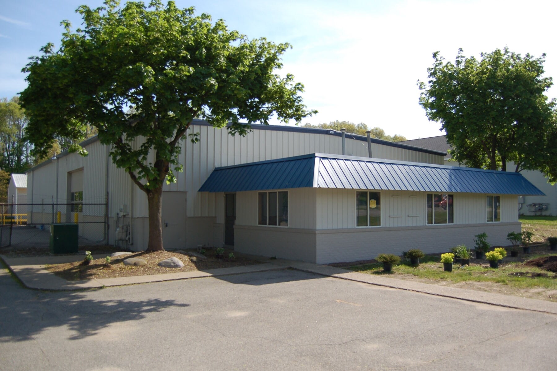 6490 E Fulton St, Grand Rapids, MI for sale Primary Photo- Image 1 of 1