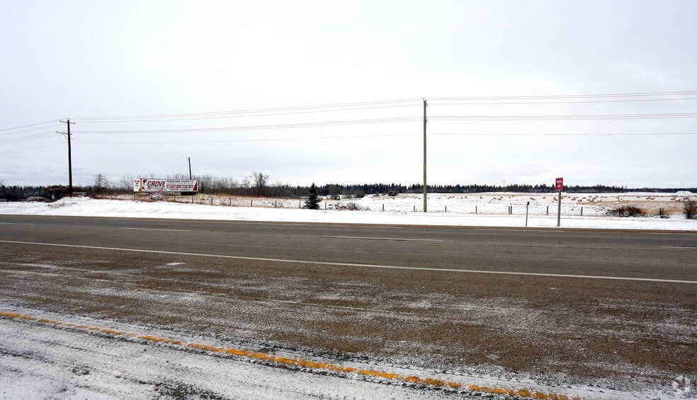 1 270 Range Rd, Spruce Grove, AB for sale - Building Photo - Image 2 of 8