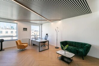 Office in Puteaux for lease Building Photo- Image 1 of 7