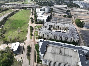 4455 N Braeswood Blvd, Houston, TX for lease Building Photo- Image 2 of 3