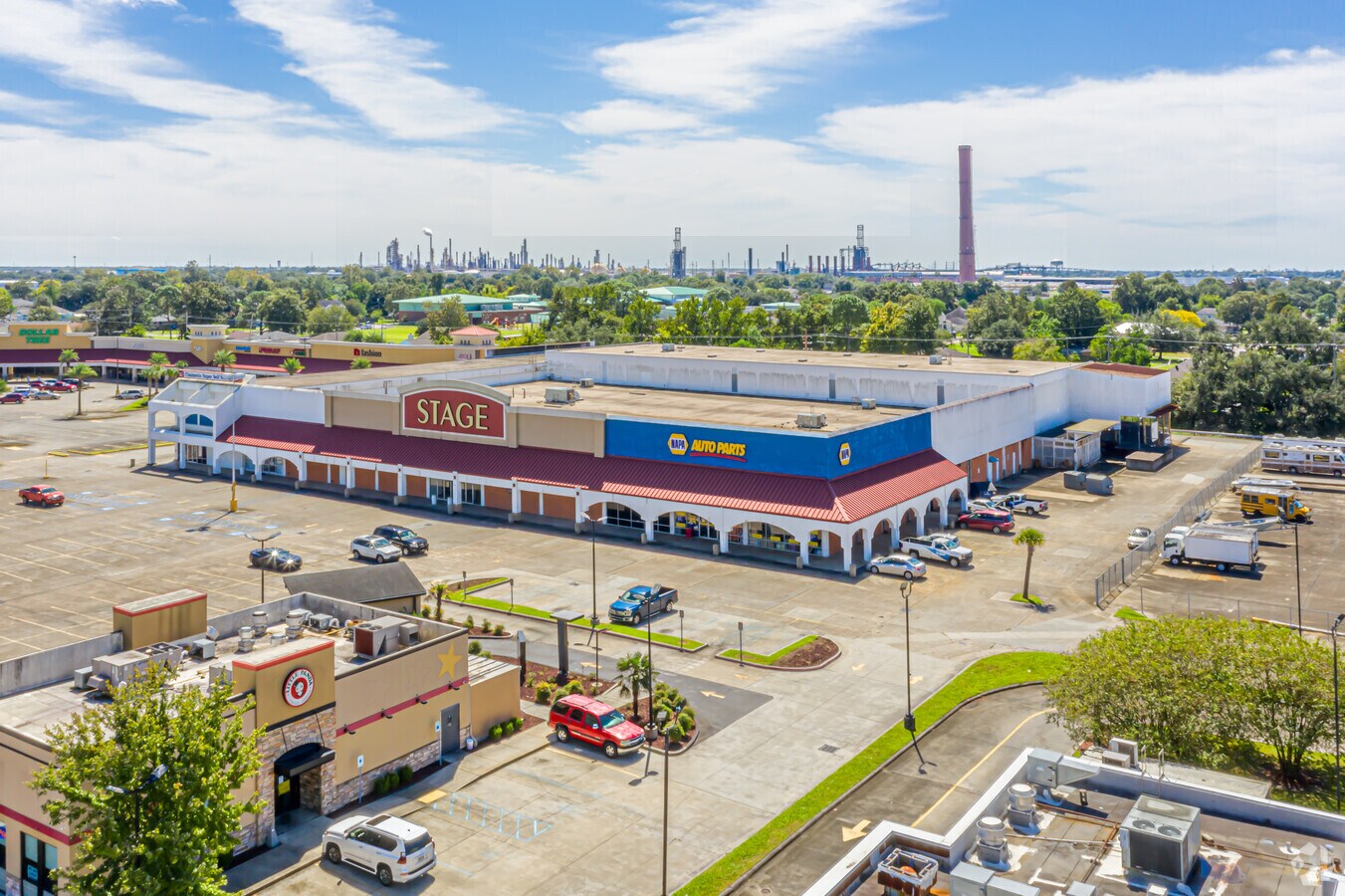 8400 W Judge Perez Dr, Chalmette, LA 70043