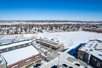 Greenwich Dr NW, Calgary, AB - AERIAL  map view