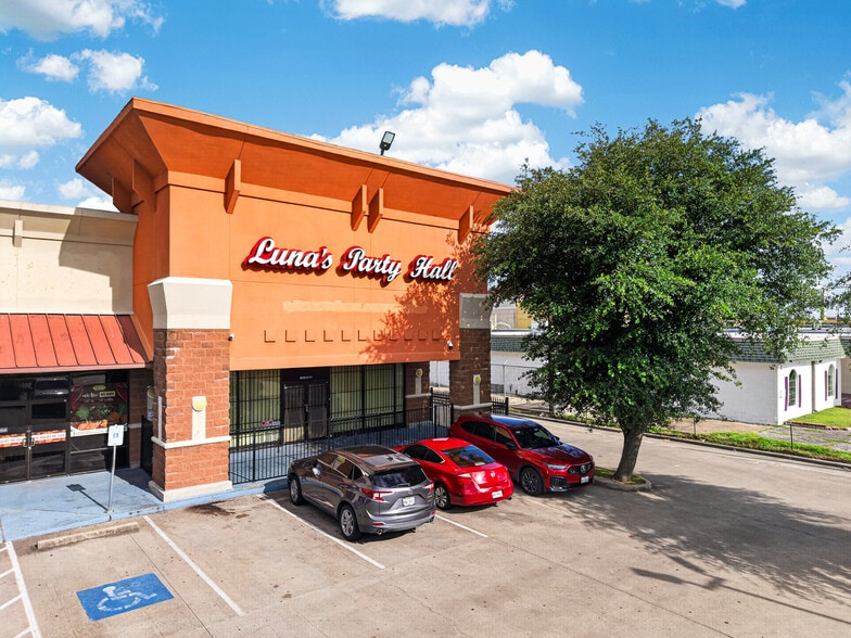 6920 Cook Rd, Houston, TX for lease - Building Photo - Image 1 of 13