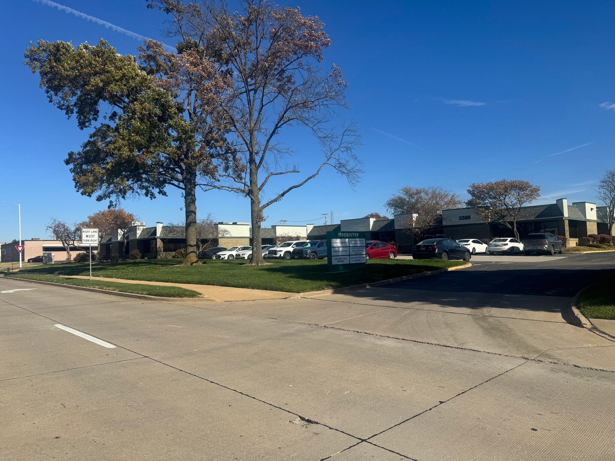 The Registry portfolio of 2 properties for sale on LoopNet.com Primary Photo- Image 1 of 13