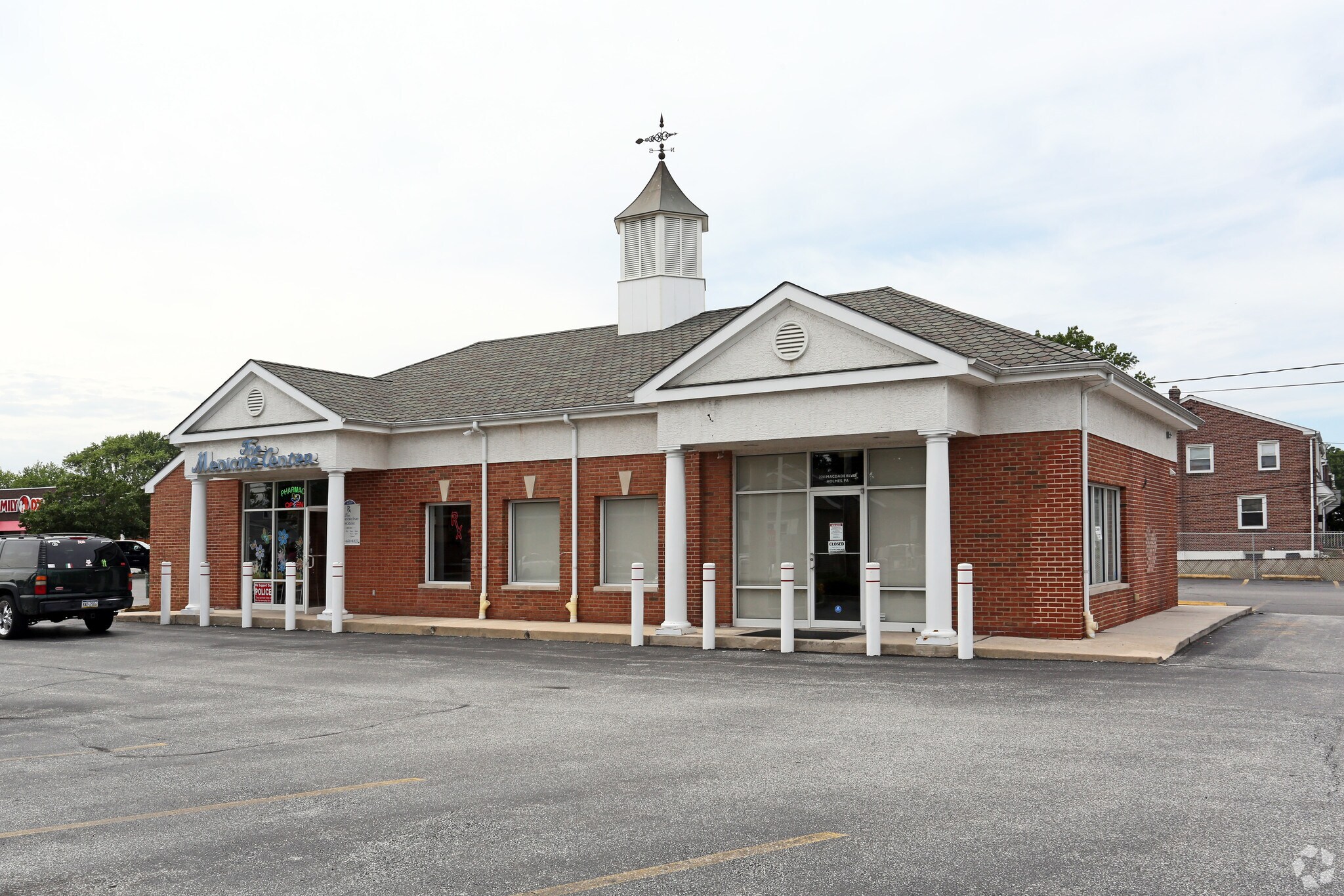 2209-2211 MacDade Blvd, Holmes, PA for sale Primary Photo- Image 1 of 1