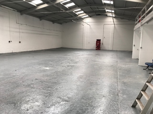 Mintsfeet Rd S, Kendal for lease Interior Photo- Image 1 of 4