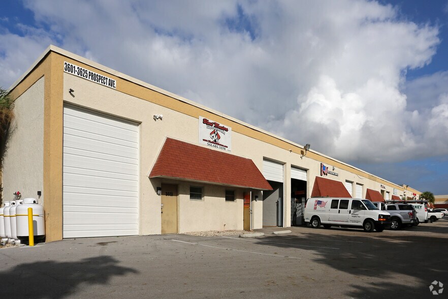 3601-3625 Prospect Ave, Riviera Beach, FL for sale - Primary Photo - Image 1 of 1