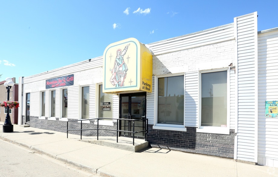 4724 50th Ave, Calmar, AB T0C 0V0