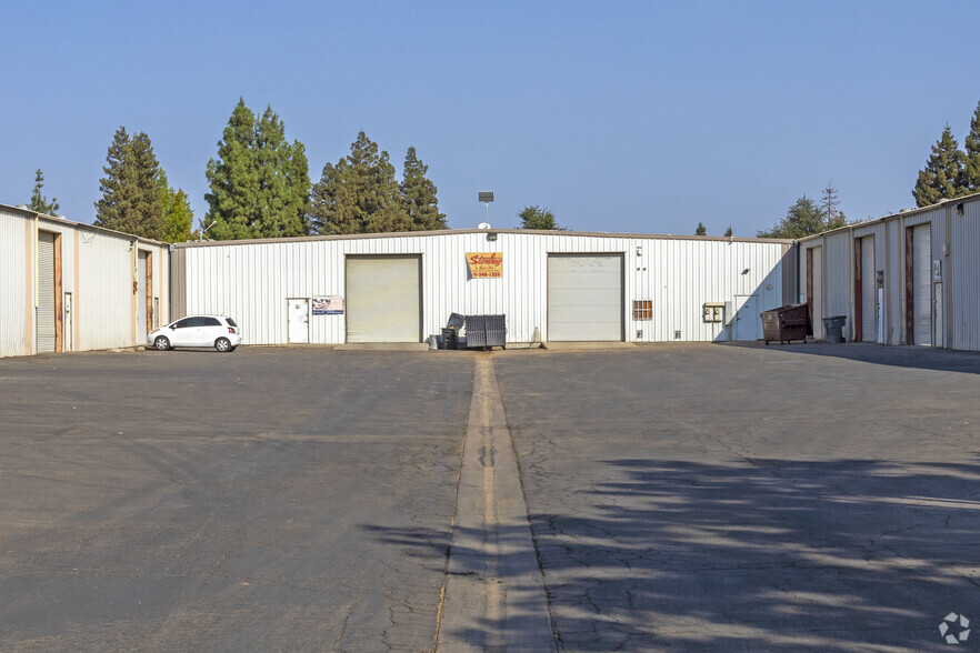 2636-2686 N Argyle Ave, Fresno, CA for lease - Building Photo - Image 3 of 4