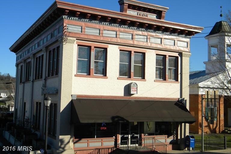107 S Main St, Moorefield, WV for sale Primary Photo- Image 1 of 1