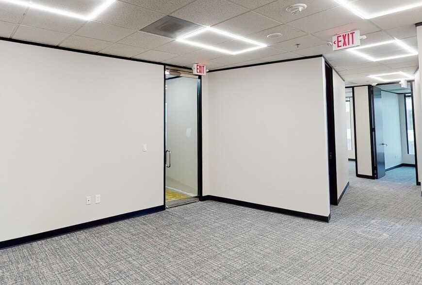 2100 West Loop South, Houston, TX for lease - Matterport 3D Scan - Image 2 of 14