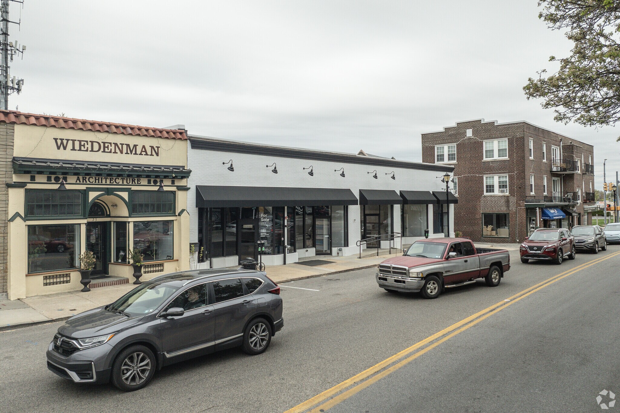 19 E Eagle Rd, Havertown, PA for sale Primary Photo- Image 1 of 1