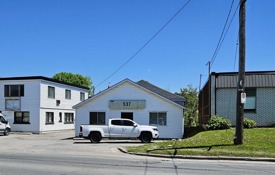 537 Montreal St, Kingston, ON for lease - Building Photo - Image 1 of 2
