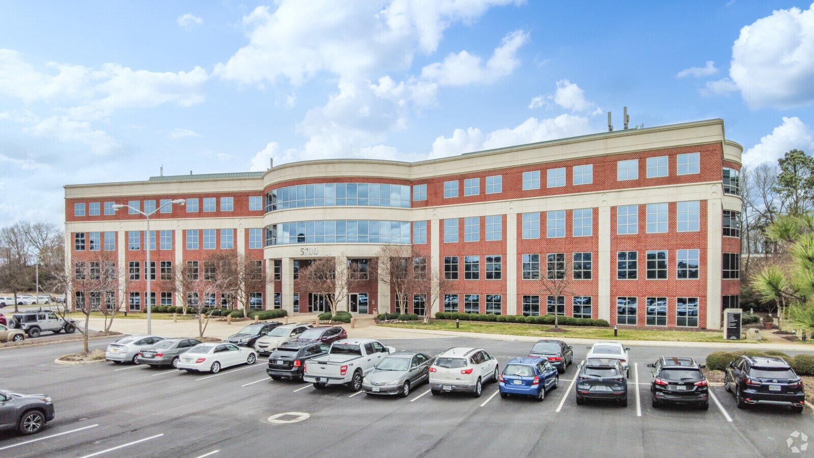 5700 Lake Wright Dr, Norfolk, VA 23502 Twin Oaks I & II