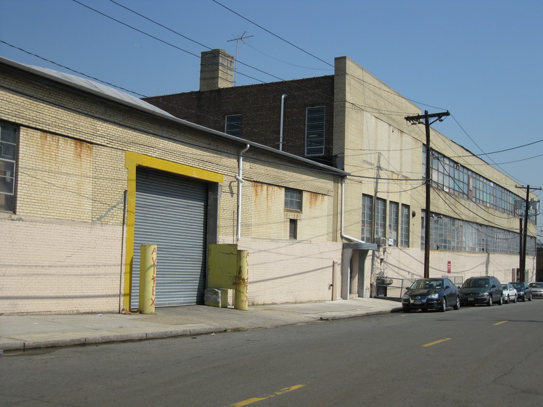 32 Noble St, Newark, NJ for lease - Building Photo - Image 3 of 17