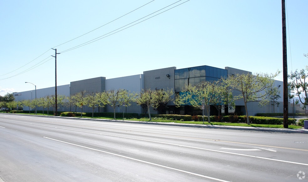 4925-4975 Edison Ave, Chino, CA for lease - Building Photo - Image 2 of 2