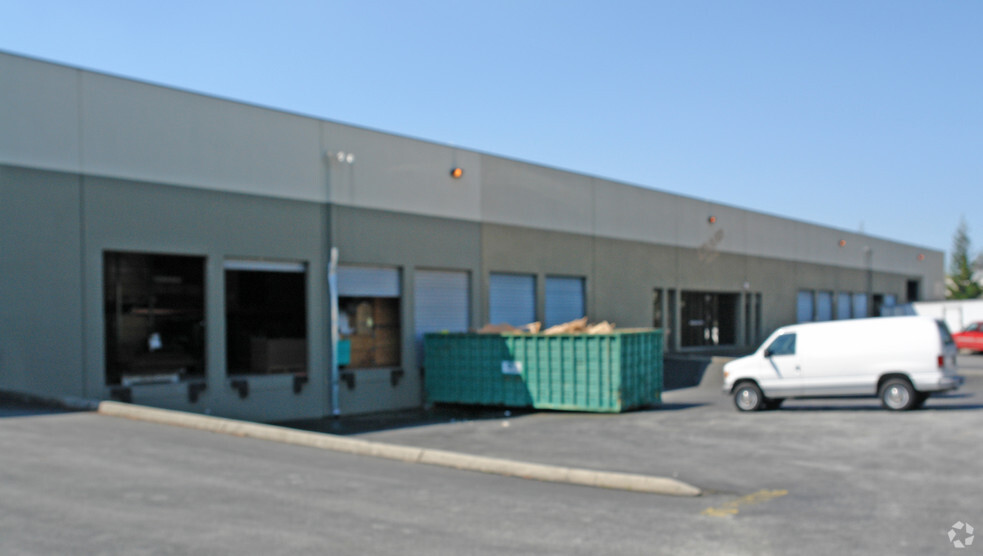 2038 Concourse Dr, San Jose, CA for lease - Building Photo - Image 2 of 5