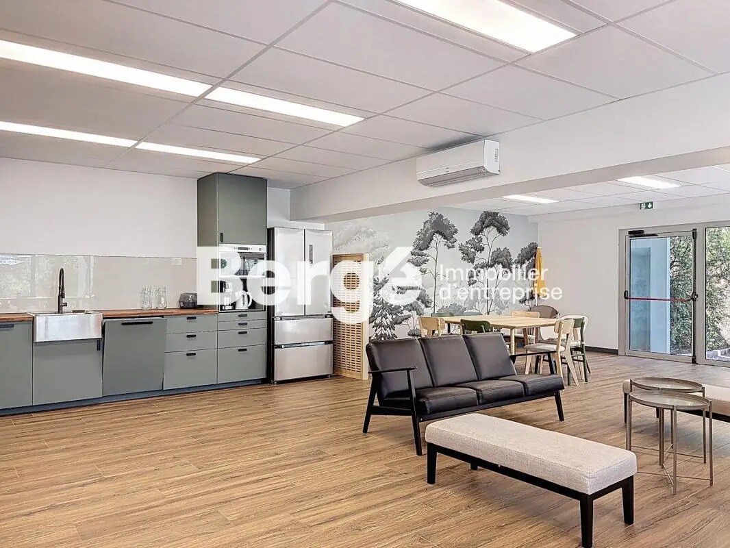 Office in Valbonne for lease Building Photo- Image 1 of 22