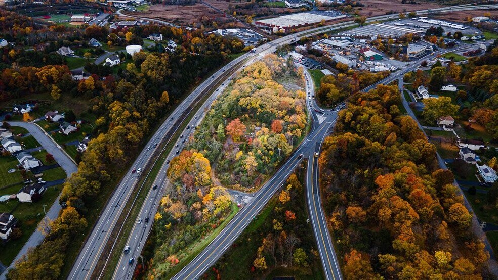 8 Kings Hwy, Chester, NY for sale - Building Photo - Image 1 of 1