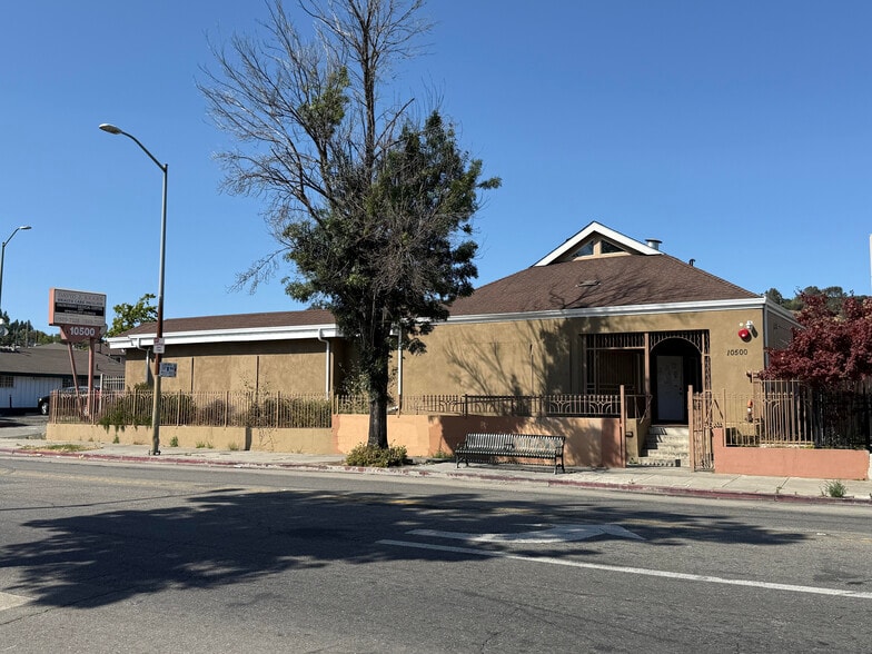 10500 Macarthur Blvd, Oakland, CA for sale - Building Photo - Image 1 of 13