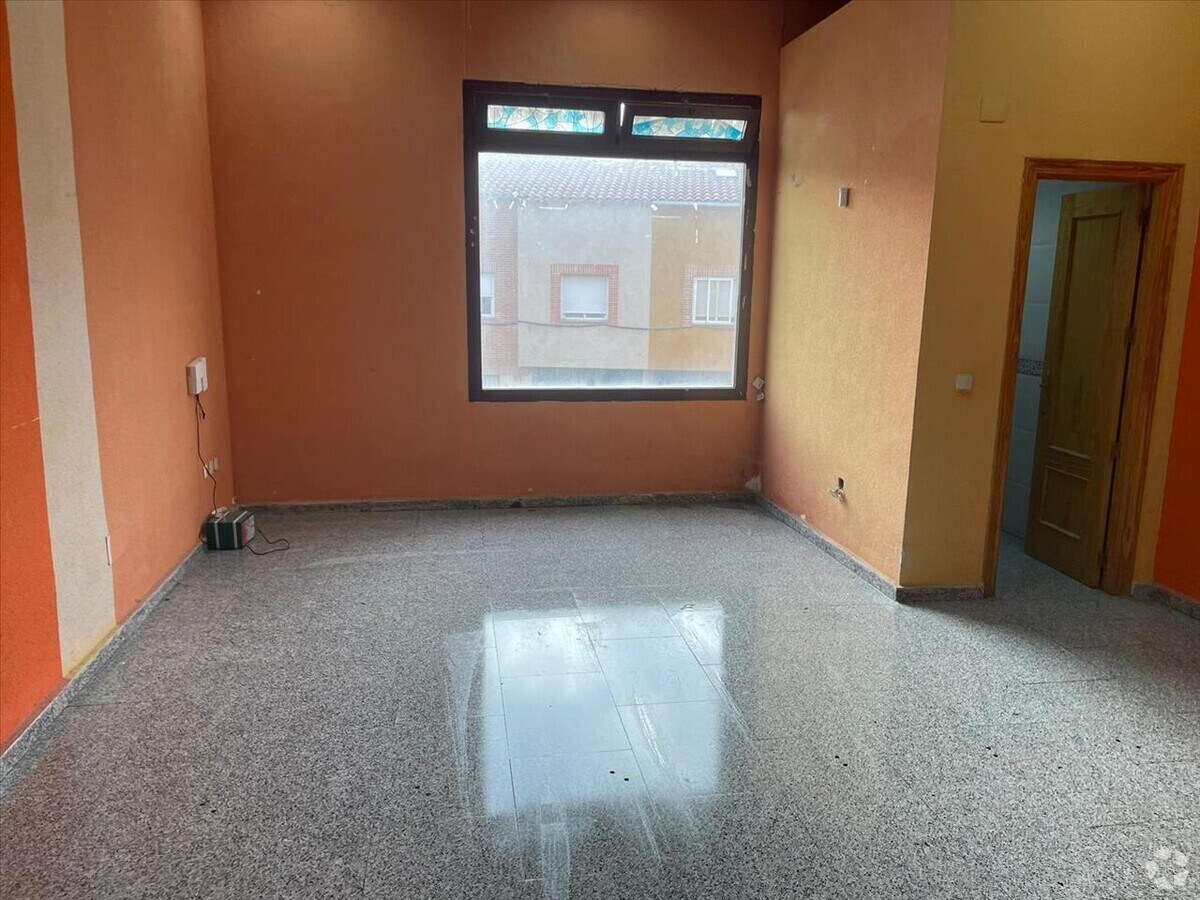 Calle Guadalajara, 1, Chozas de Canales, TOL 45960 - Unit Puerta 12, Esc. C -  - Interior Photo - Image 1 of 1