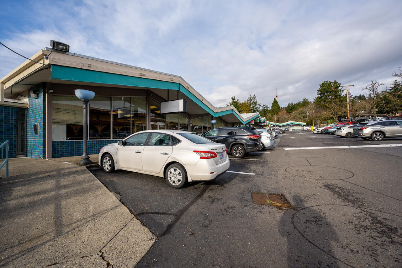 6335-6348 SW Capitol Hwy, Portland, OR for lease Building Photo- Image 1 of 7