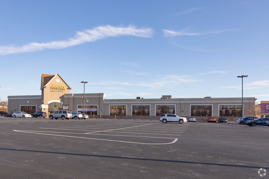 8823 Pulaski Hwy, Rosedale, MD for sale - Building Photo - Image 1 of 1