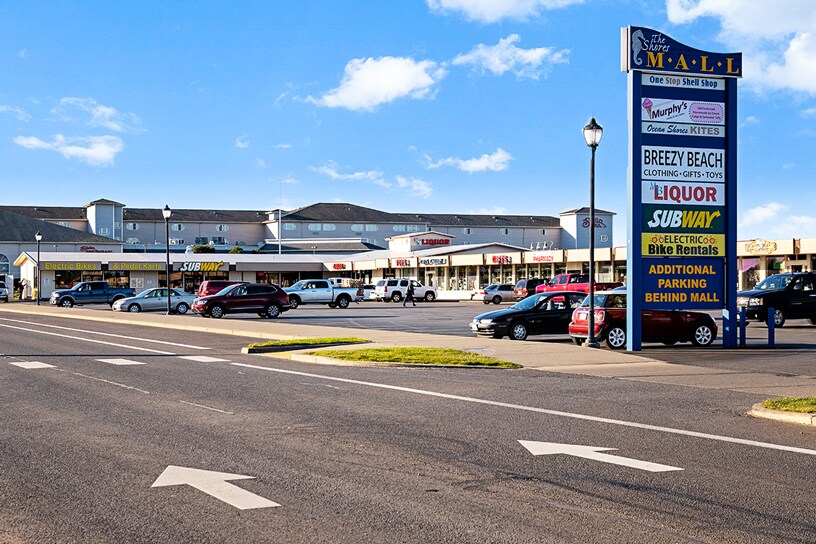 172 W Chance A La Mer NW, Ocean Shores, WA for sale Building Photo- Image 1 of 1