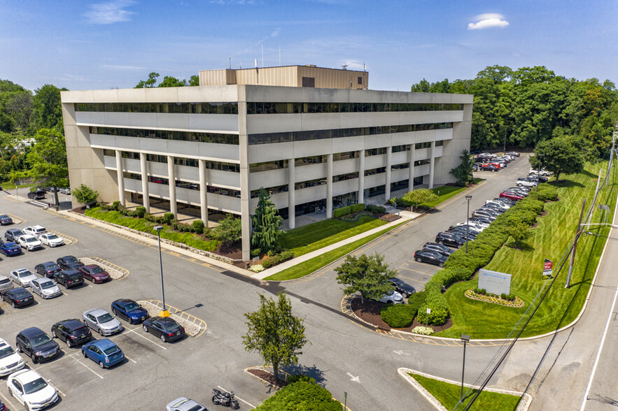 2001 Route 46, Parsippany, NJ for lease - Building Photo - Image 2 of 10