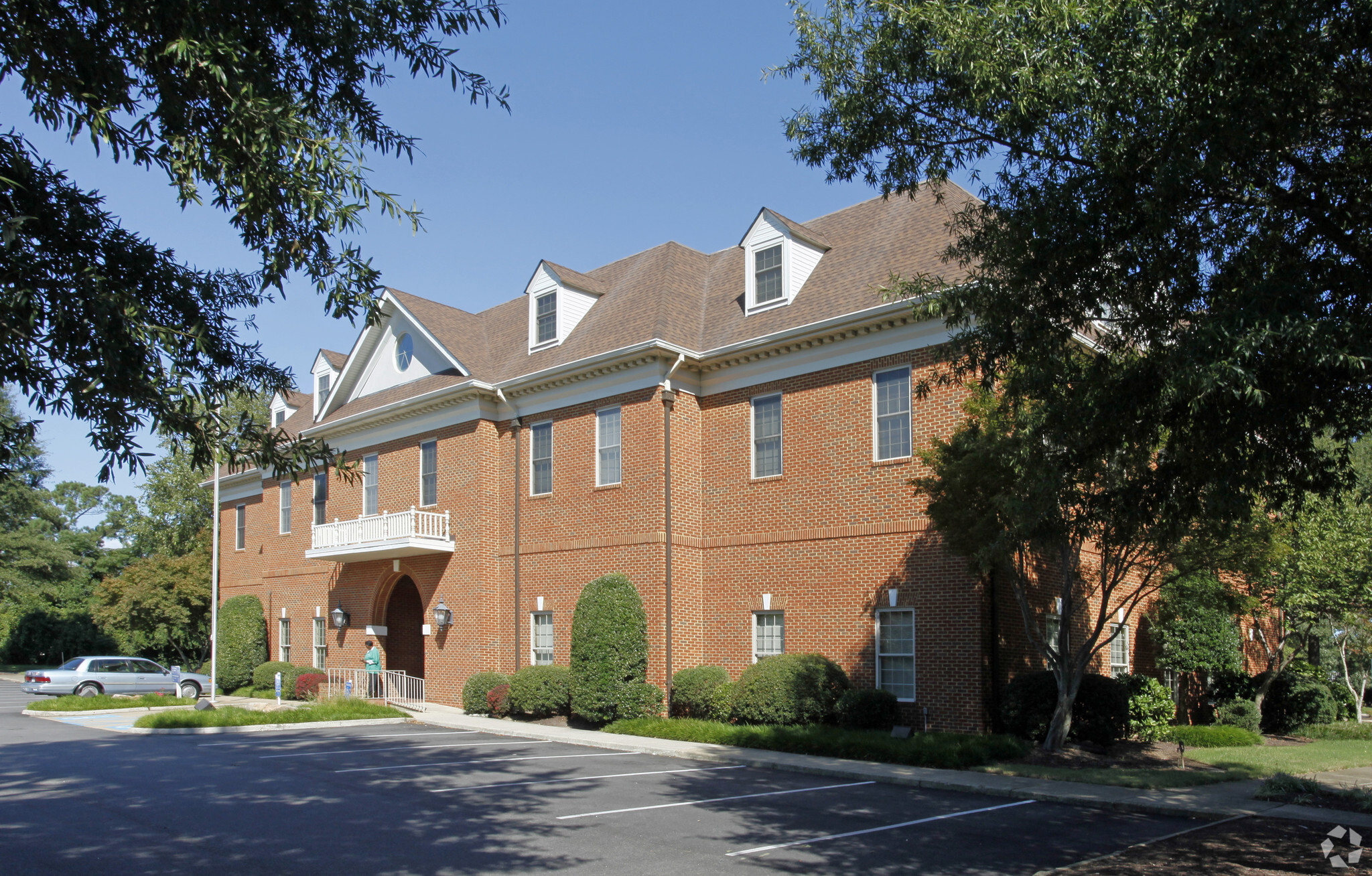 4524 Wishart Rd, Virginia Beach, VA for sale Primary Photo- Image 1 of 1