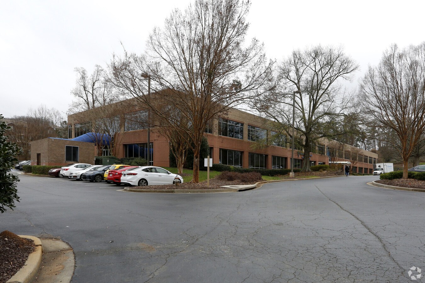 1940 Lodge Rd, Kennesaw, GA 30144 Four Barrett Lakes Center