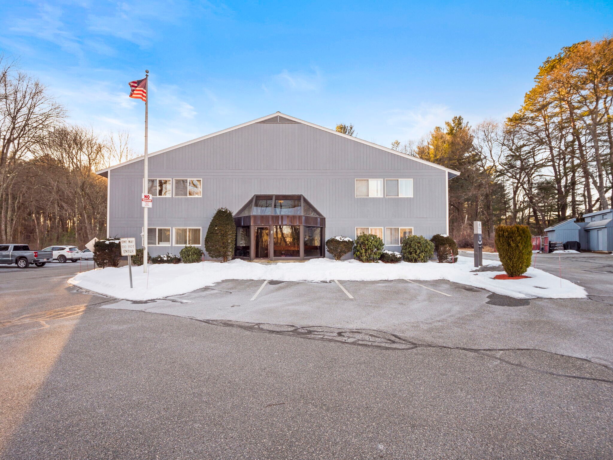 3 Survey Cir, Billerica, MA for sale Primary Photo- Image 1 of 1