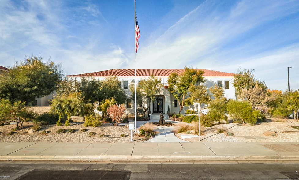 1600 Norris Rd, Bakersfield, CA for lease - Primary Photo - Image 1 of 17