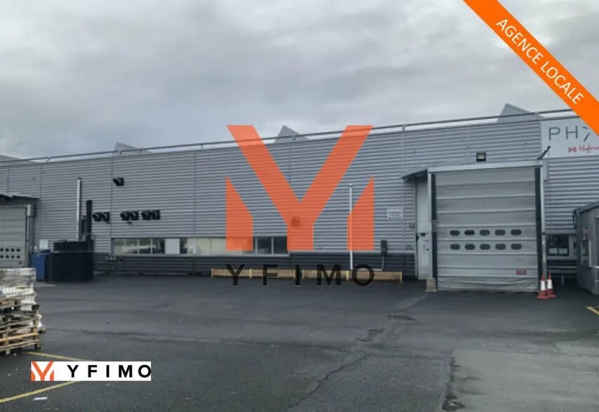 Flex in Sartrouville for lease - Building Photo - Image 1 of 12