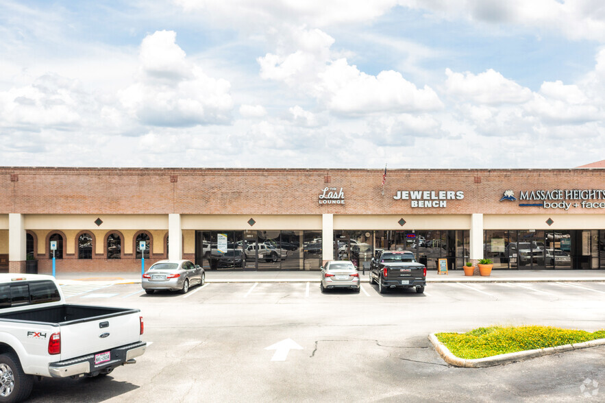 4520-4580 Kingwood Dr, Kingwood, TX for sale - Building Photo - Image 1 of 1