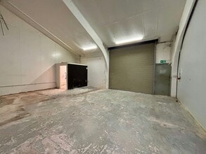 Penarth Rd, Cardiff for lease Interior Photo- Image 2 of 2