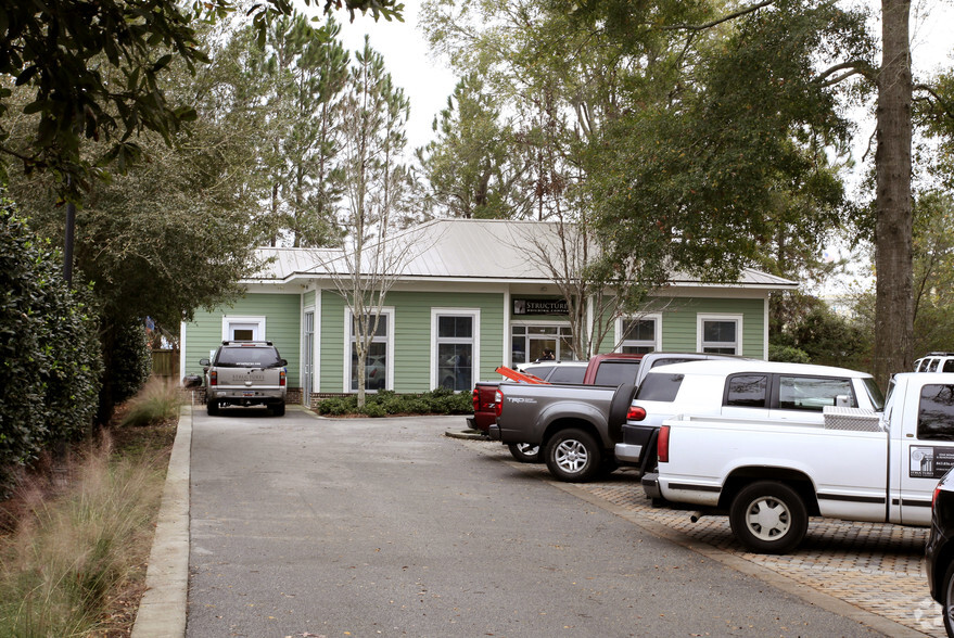 1415 Stuart Engals Blvd, Mount Pleasant, SC for lease - Building Photo - Image 3 of 7