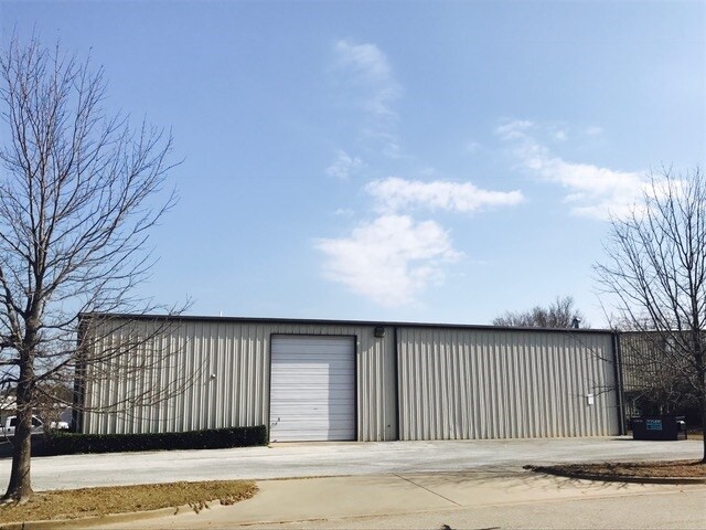 2008 Patridge St, Tyler, TX for sale Primary Photo- Image 1 of 1