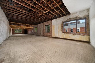 60 Glen Eira Rd, Ripponlea for lease Interior Photo- Image 2 of 3