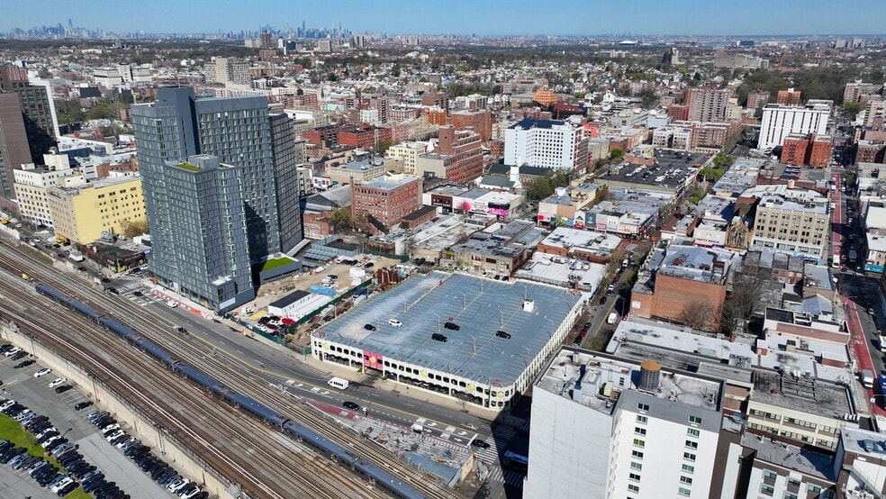 92-30 165th St, Jamaica, NY for sale - Building Photo - Image 2 of 2